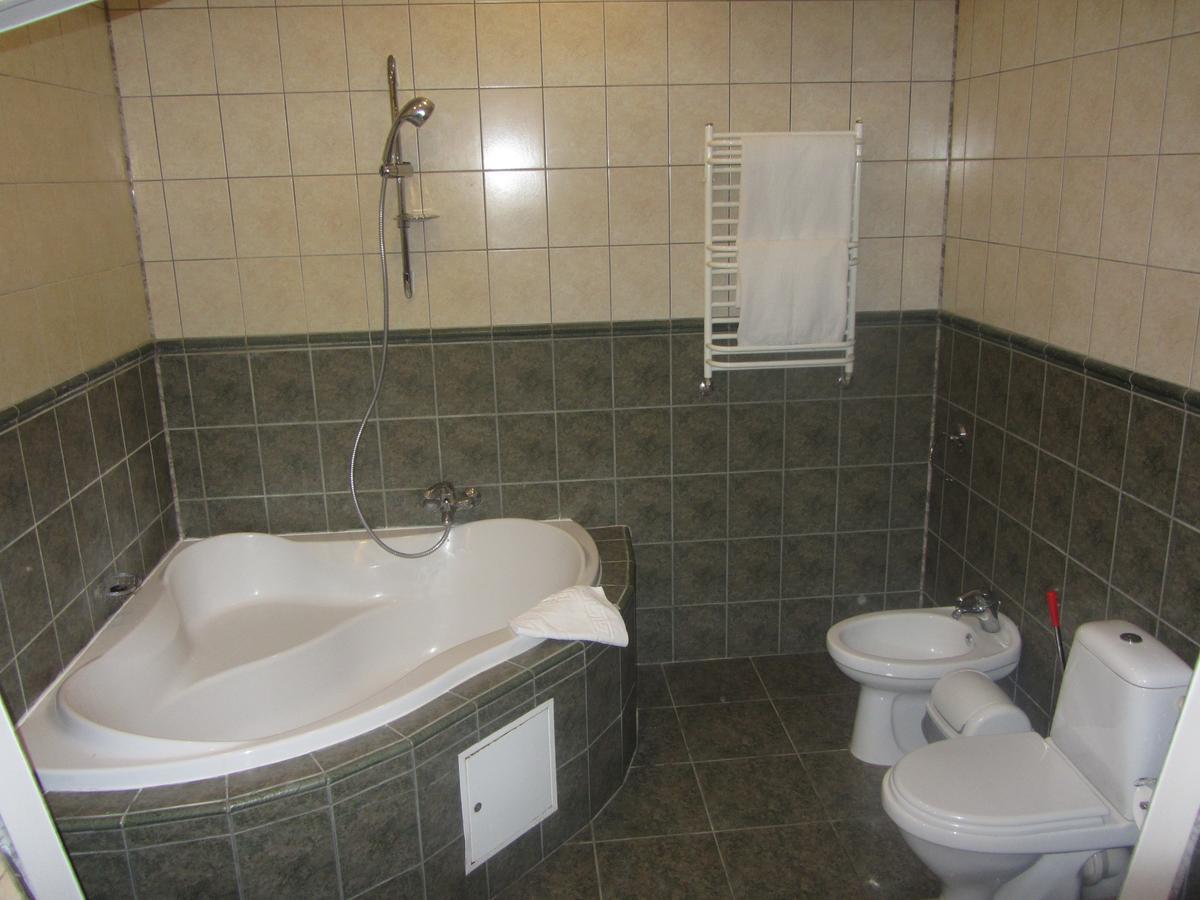 Park Hotel Kiev Ngoại thất bức ảnh