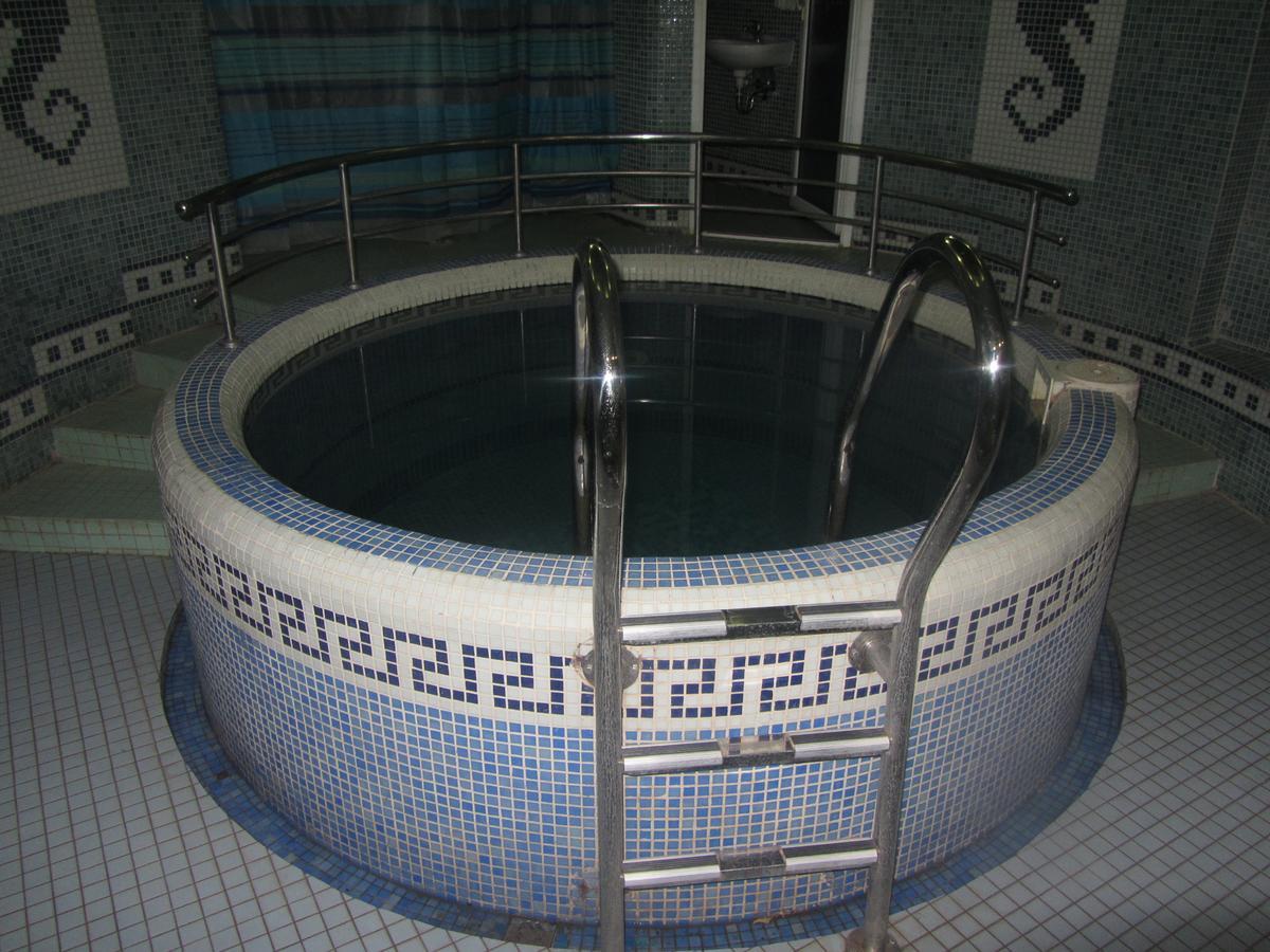 Park Hotel Kiev Ngoại thất bức ảnh